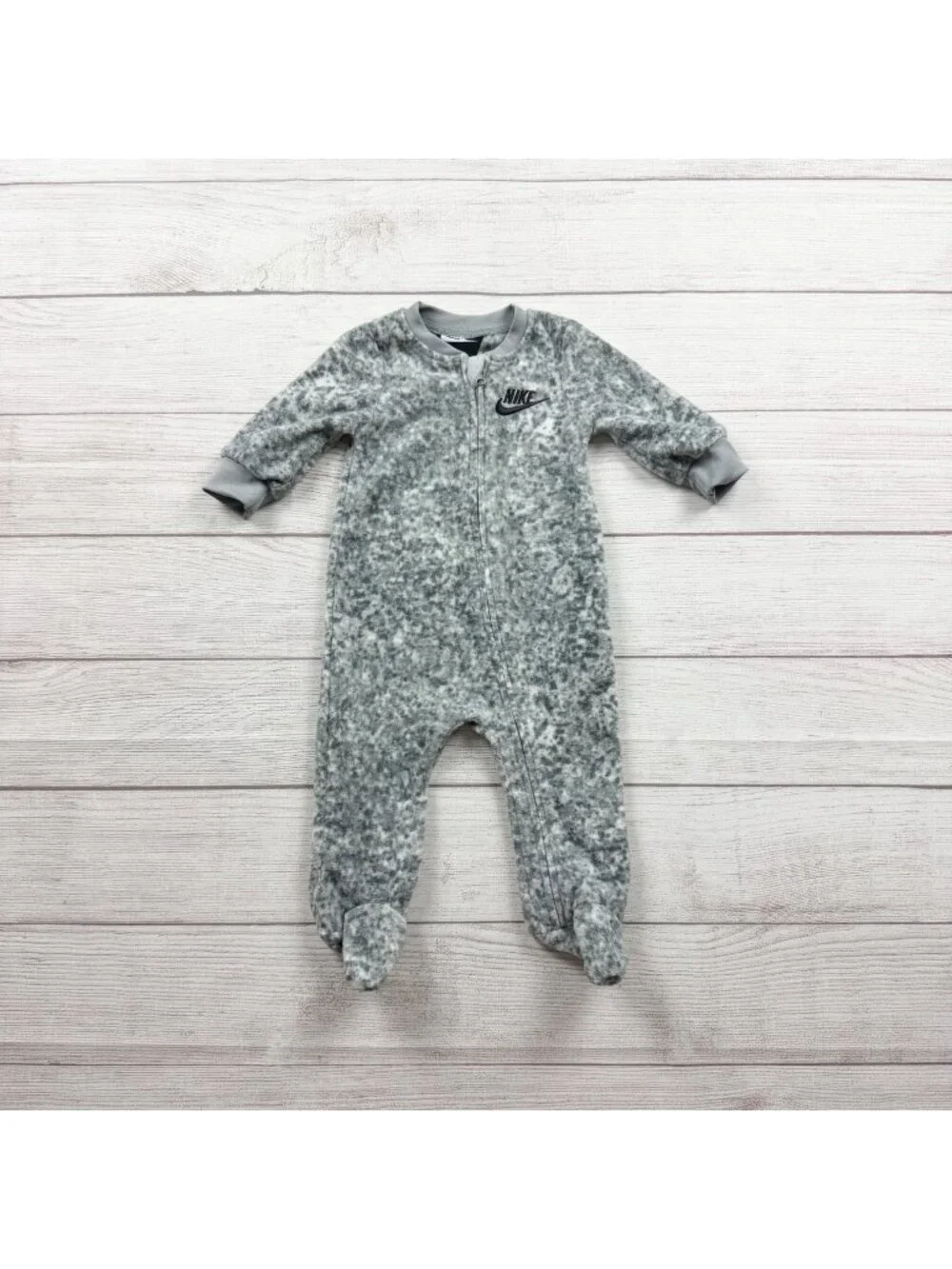 Nike Baby Fleece Footed Pajamas Gray White Zip Up 3-6 Months